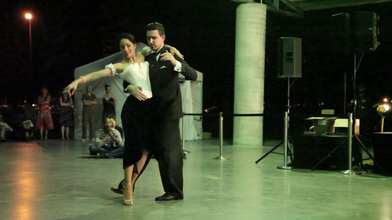 LEANDRO HAEDER et LALY VICTORIA, et le "Quinteto Daniel Ruggiero", "Desde el Alma" (valse). 2/4