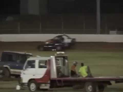 Surfers Paradise Sedans A Grade - Final - Lockyer Valley Speedway - 17/1/2015