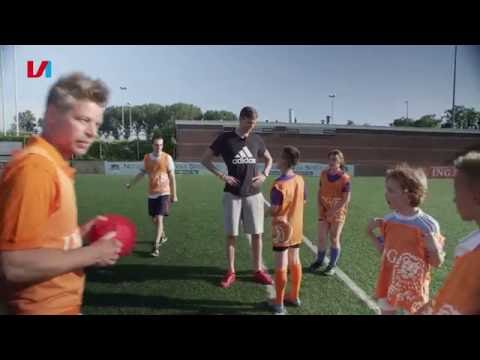 G-voetbal item 1 Michiel Kramer en V.V. Smitshoek