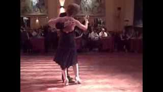 El Chino Perico y Paola Tacchetti @ Salon Canning milonga, Di Sarli "Cascabelito" Sep 2013