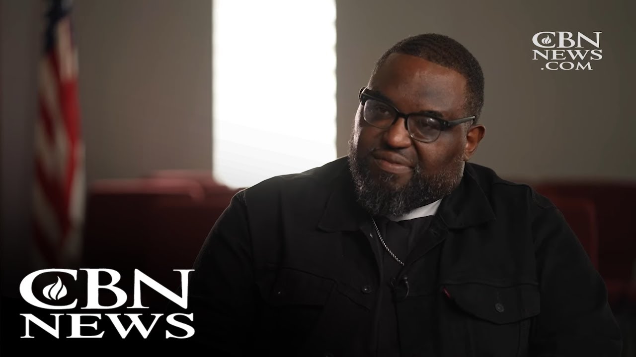 Pastor of Kamala Harris' Childhood Church Paints a Picture of Her Faith