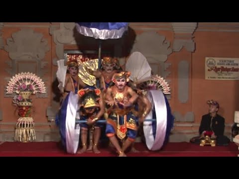 TARI SATYA BRASTA ISI DENPASAR KEGIATAN NGAYAH DI PURA PANCAKA MATARAM TAHUN 2013
