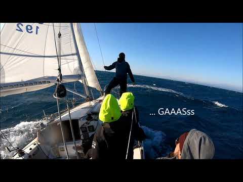 J92 Faronika sailing heavy sea