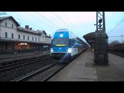 Odjezd vlaku Os 9404 (ČD 471.063 + 471.019) - Lysá nad Labem, 2. 1. 2014