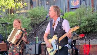Chuck Prophet &amp; The Mission Express: "Run Primo Run"; 8/7/2022 @ Twin Oaks Roadhouse, Penngrove, CA