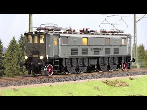 Unboxing E-Locomotive E16 05 in 1 gauge 1:32 made of brass - KM1 Modellbau - Class 116 Bavarian ES1