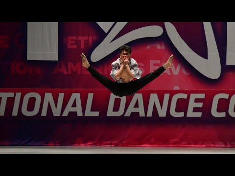 Train Wreck- Senior Lyrical Solo