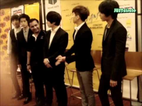 120114 HongKi 'Andwaeyo' & JongHoon Daebak! (Play! FT Island PC @ Msia)