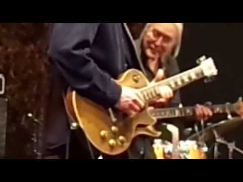 SNOWY WHITE & FRIENDS | On The Edge Of Something