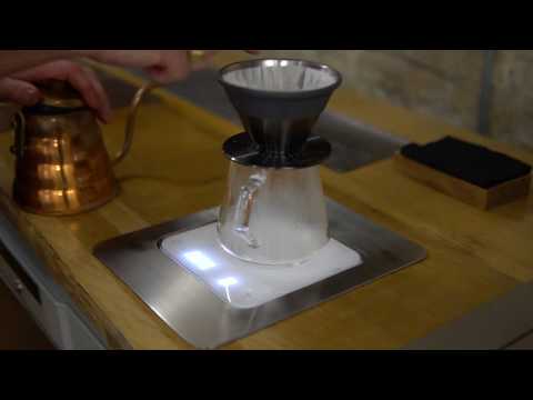 Your guide to brew a 2 cups December dripper with Søren Stiller Markussen.