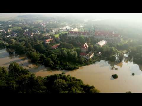 Odra, Lubiąż, 19.09.2024, 8:00 - wysoki stan wody przy klasztorze