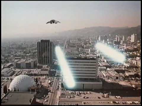 Los Angeles under Cylon attack