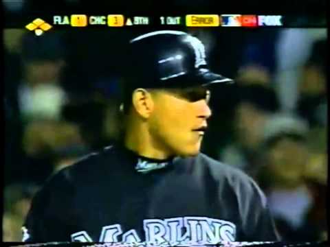 Cubs vs Marlins 2003 - NLCS Game 6  (8th inning highlights)