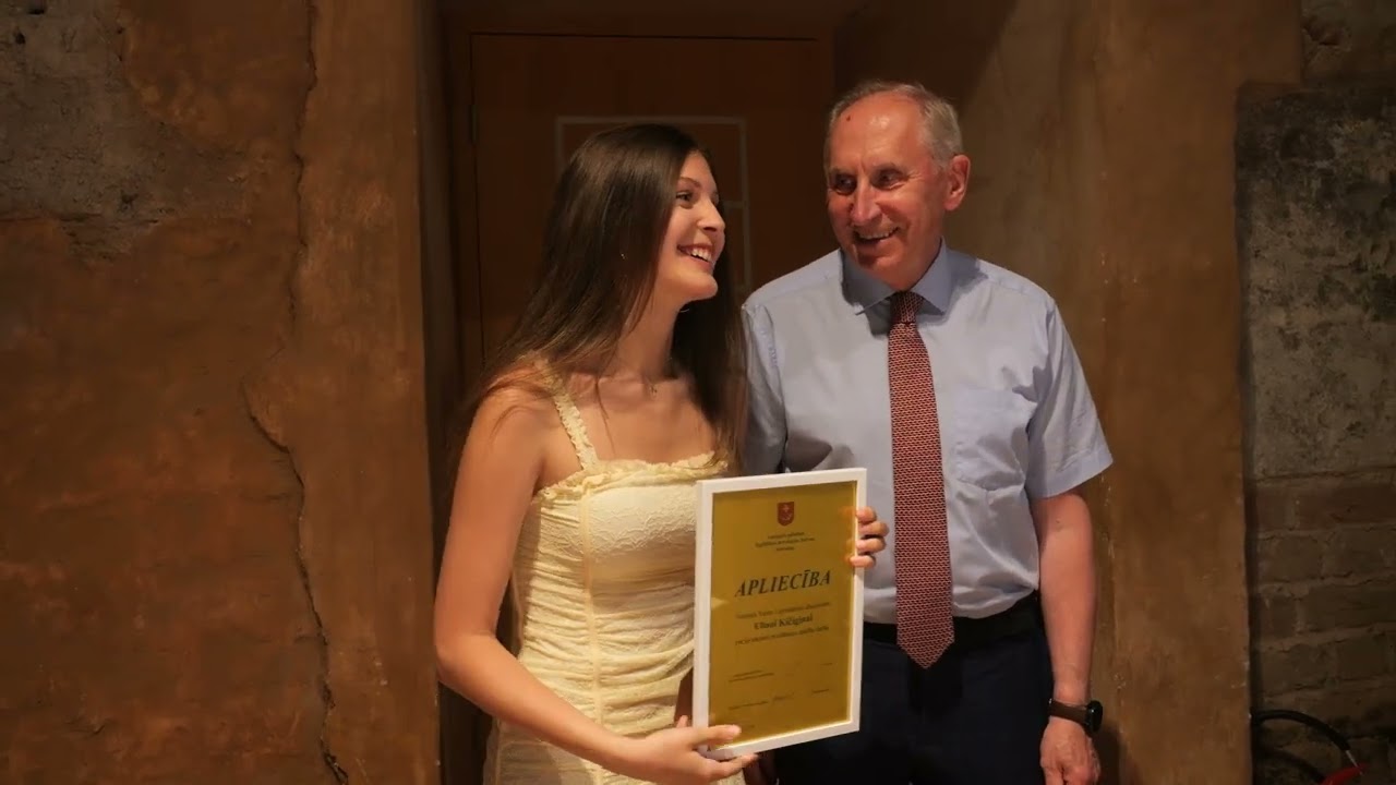 Sveic izcilākos 2024./2025. mācību gada vidusskolu absolventus