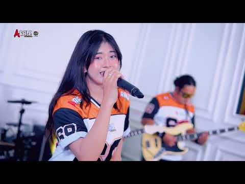 SISKA AMELIA BUNGA BUNGA RINDU//MAJUMUNDURAUDIO