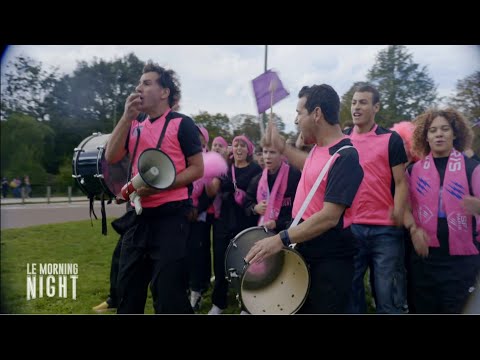Michaël Youn repart avec son mégaphone... et des supporters !