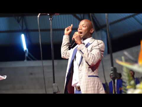 Legends Media - Liberty Ticharwa Perfoming Live Vanhu vaya vodya