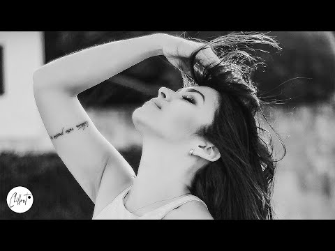 Ṿ Ʌ Ẏ U - Daydreaming w/ Ftureable