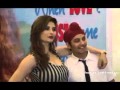 Naughty Cameraman LEAKED Hot Bollywood Actress UPSKIRT MOMENT