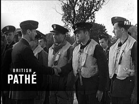 Royal Visit To The RAF (1940)