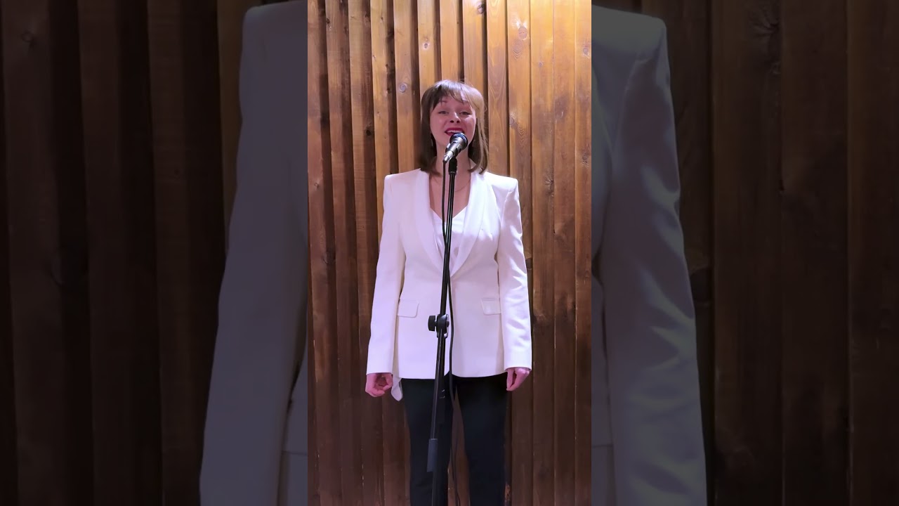 【昭和歌謡】【さよならの向う側】【山口百恵】ソプラノ歌手が歌ってみた【ロシア人】　#shorts