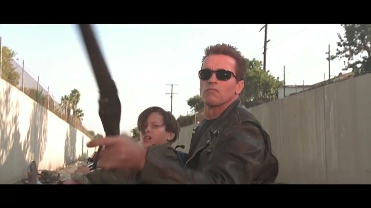 Miniature de la vidéo TERMINATOR 2 : LE JUGEMENT DERNIER | Extrait - La course-poursuite du film Terminator 2 : Le Jugement dernier