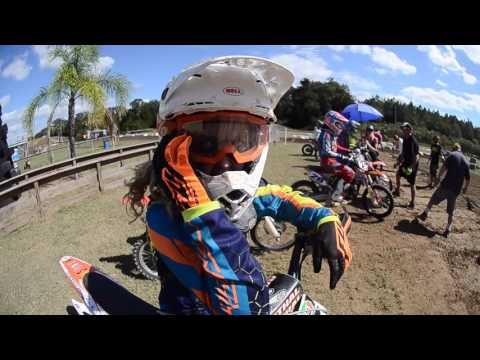 Andy Dinicol Talks to Folks