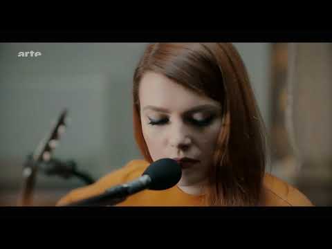 Elodie Frégé - La question