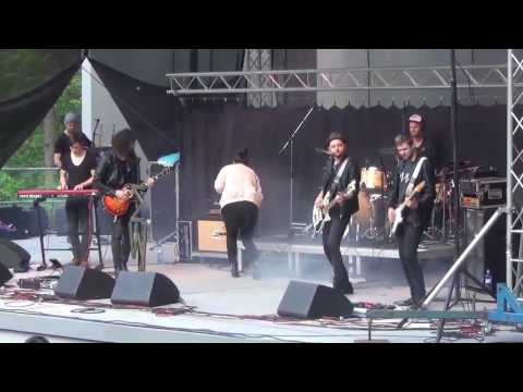 Ewa Farna - Směj se [Bílina, 06.05. 2017]