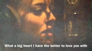 Amanda Seyfried L&#39;il Red Riding Hood W/lyrics