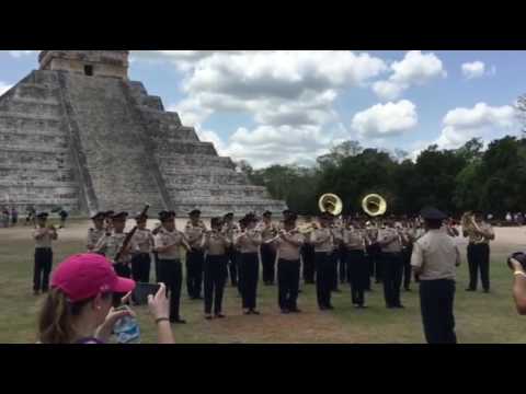 Ejército mexicano realiza 'Flashmob' en Chichén Itzá