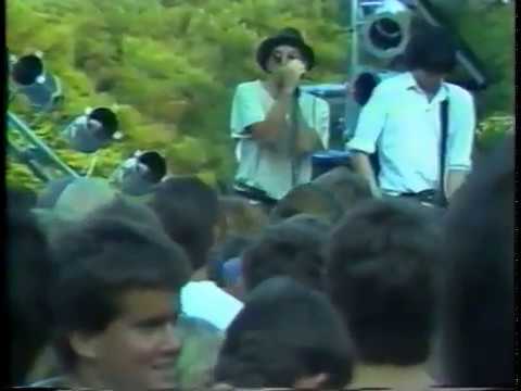 R.E.M.  Meredith College Raleigh, NC May 27, 1985