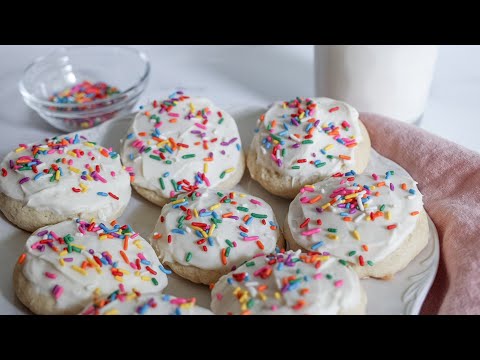 Frosted Sugar Cookies Recipe