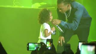 Ozuna CANTA Ahora Me Dices / CON SU HIJA SOFIA