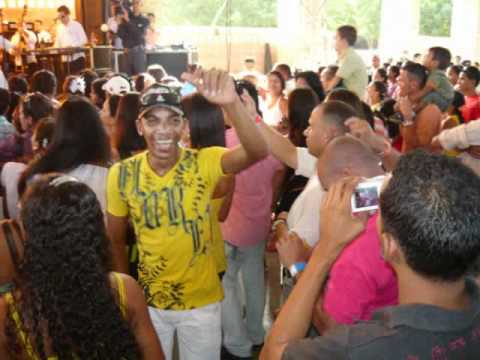 QUEREREN-CHECO ACOSTA