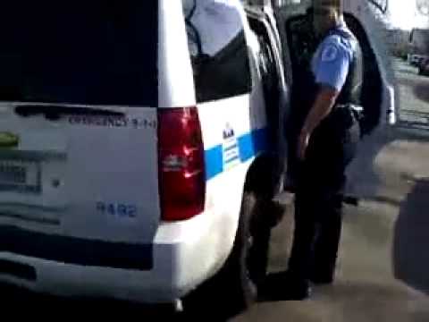 GANGBANGER IN CHICAGO GETTING DROPPED OFF IN A RIVALS HOOD BY CHICAGO POLICE