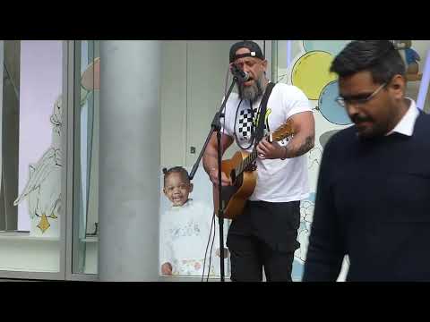 MANCHESTER HAS TALENT ON THE STREETS  -  "THE ONE I LOVE"  BY DEAN ELLIS  23/04/2022