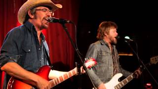 The Bottle Rockets perform &quot;The Long Way&quot; on  The Chevy Music Showcase