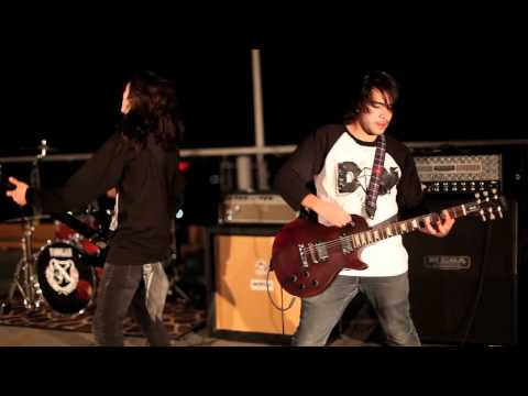 Tungas - Brindemos (Video Oficial)