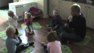 mijn vingertjes dansen voor de grap