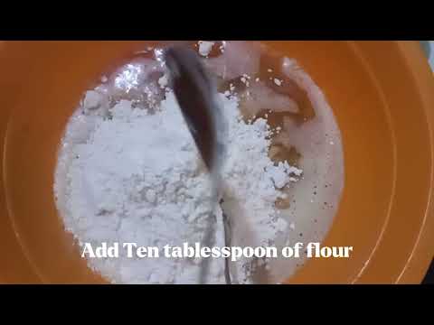 HOW TO MAKE BANANA CAKE.