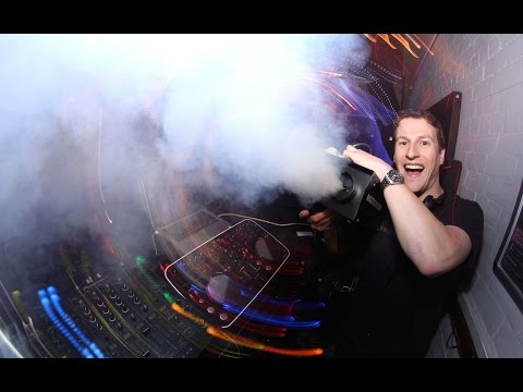 Avicii - Levels vs Robin S - Show Me Love into Flo Rida - Good Feeling (Andrew Marston Mashup)