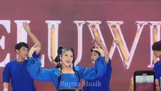 Download lagu #NGELUWIHI 🔥 LAGU BARU Tiara Andini🔥 LIVE at PIK 2 mp3