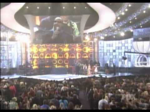 Stevie Wonder - Higher Ground (Live BillBoard 08 Dec 2004) [