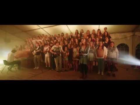 Fanfaidh Mé Ortsa - “I Will Wait” le Mumford” & Sons as Gaeilge (2013)