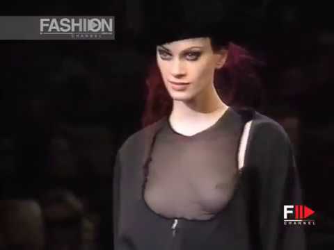 COMME DES GARÇONS Fall Winter 1992 1993 Paris - Fashion Channel