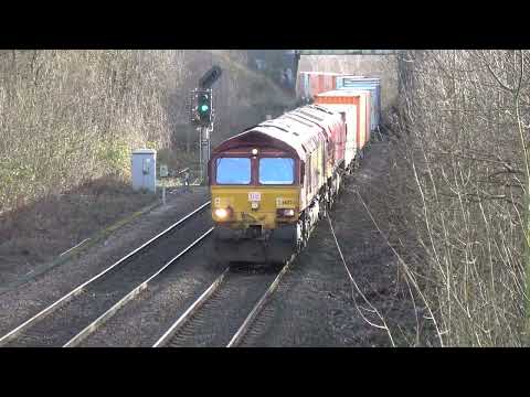Trains at Oakenshaw 11/01/2023
