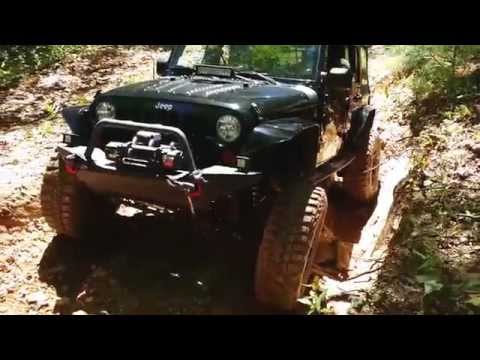JEEP JK with Rock Krawler 3.5 Xfactor on 37\'s offroad at Richland rd NC