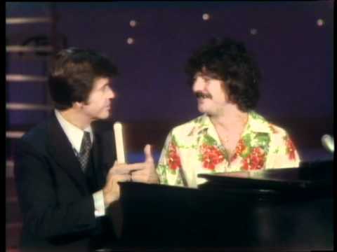 Dick Clark Interviews Burton Cummings - American Bandstand 1978