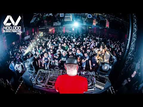 CURRENT VALUE • 400,000 SUBSCRIBERS MIX